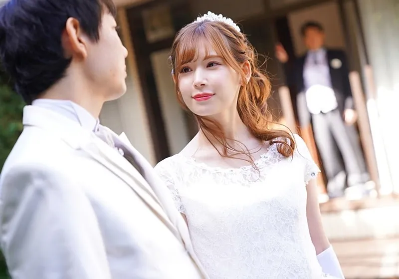 Bố gã chồng xxx bạn gái của con trai ngay sau lễ cưới của con trai